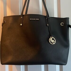 Large Michael kors tote
